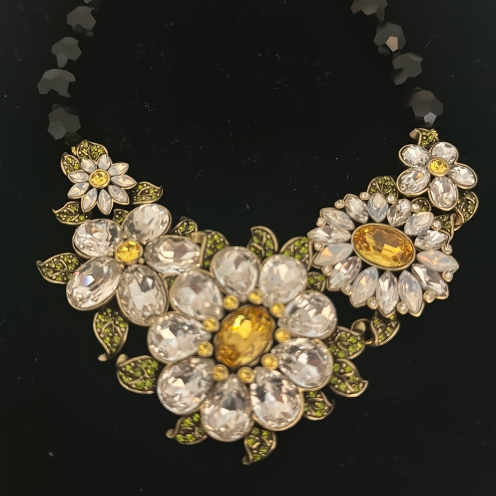 Heidi Daus Collectible Necklace